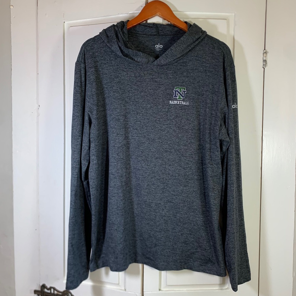 Alo Yoga Mens NT Basketball Space Dye Long Sleeve Hooded Shirt Charcoal Grey